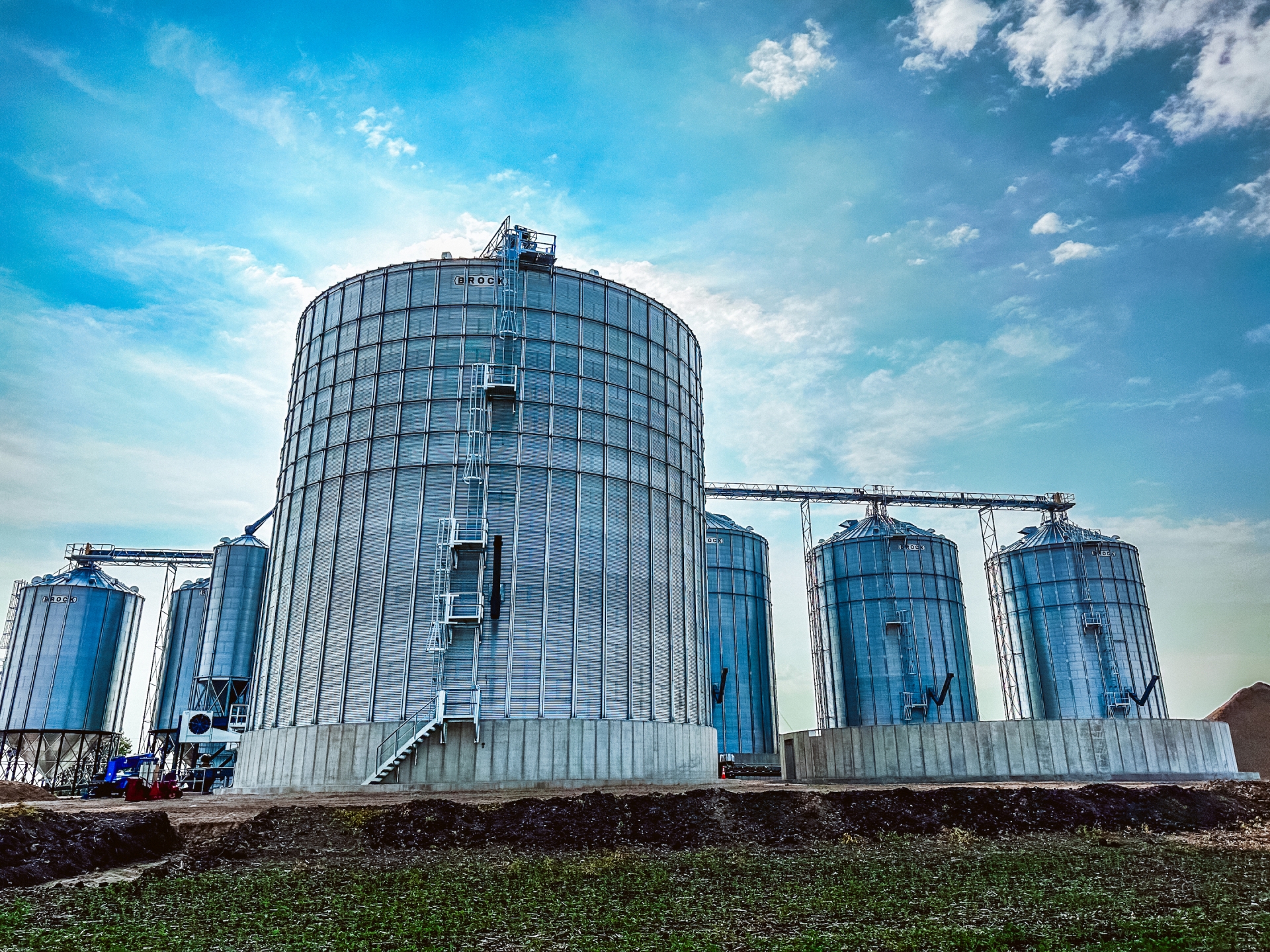 farm projects- grain bin foundations